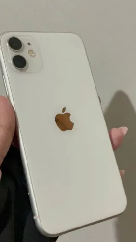 Vendo iPhone 11 usado