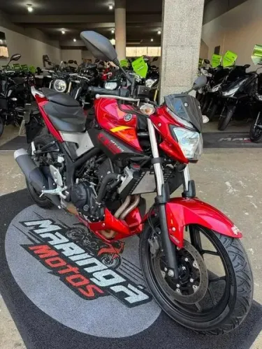 YAMAHA MT03 ABS 2017 IMPECAVÉL - NA MARINGÁ MOTOS!