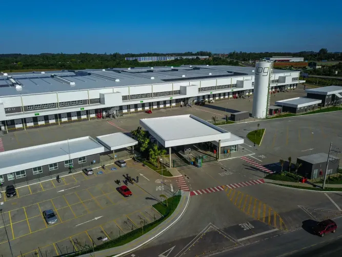 Galpão/Depósito/Armazém para aluguel possui 213261 metros quadrados