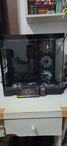 Gabinete Gamer Aquário SuperFrame Vhagar + 9 Fans + Controladora