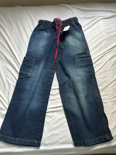 Calça jeans menino TAM 4 fio vermelho