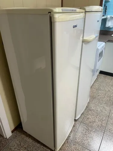 Freezer Consul  110v gelando muito