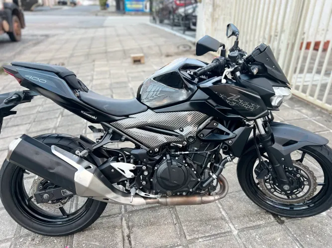 Kawasaki Z400 2021