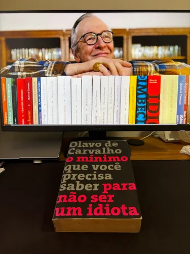 Livro O Mínimo Que Você Precisa Saber para Não Ser um Idiota - Olavo de Carvalho
