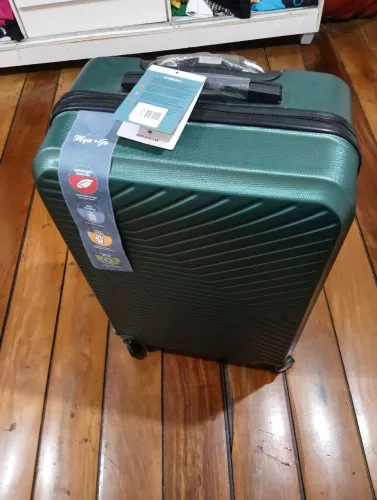 Mala Nova nunca usada
