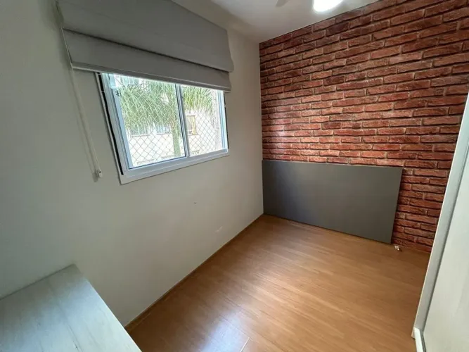 Vende-se Apartamento de 2 Quartos no Edifício Spazio Mendoza em Maringá