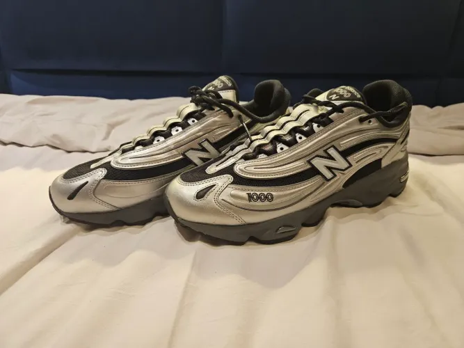 New Balance 100 Silver Metalic Black - Tam. 44