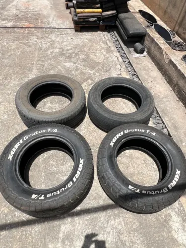 4 Pneu pra caminhonete pra saírem hoje