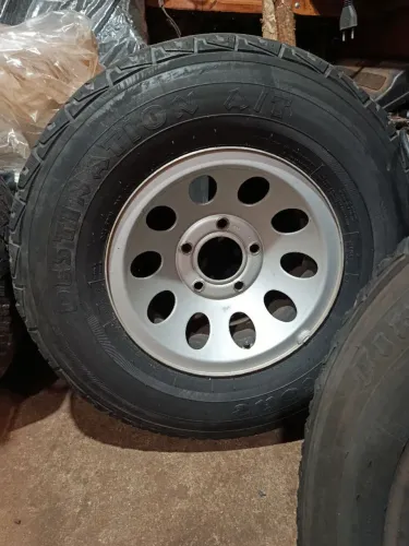 Roda F 1000 aro 15 bolinha 
