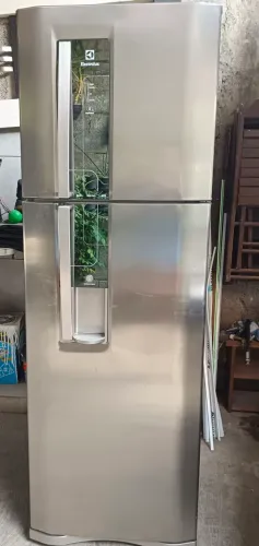 Geladeira electrolux inox perfeito estado