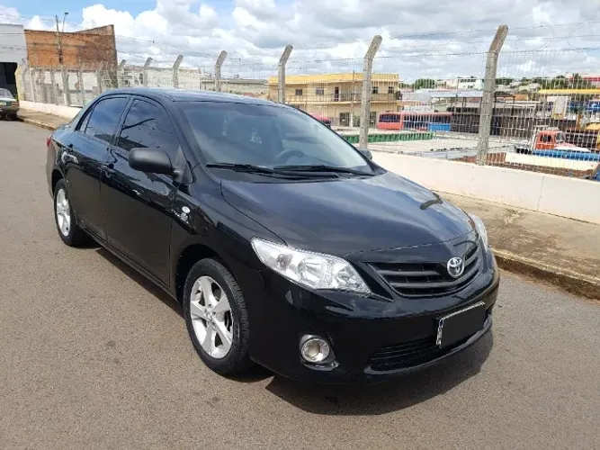Toyota Corolla GLI 1.8 Flex 16V Aut. 2012