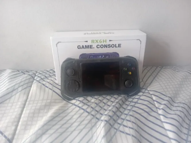 Console RX6H 128GB (SÓ USADO UMA VEZ)