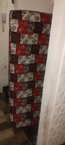 Vendo cama de solteiro a preço de DOAÇÃO 