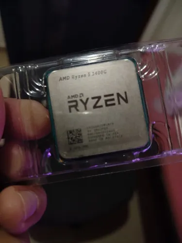Processador Ryzen 3400g sem cooler