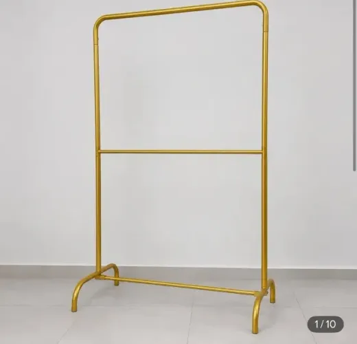Arara para lojas de roupas 