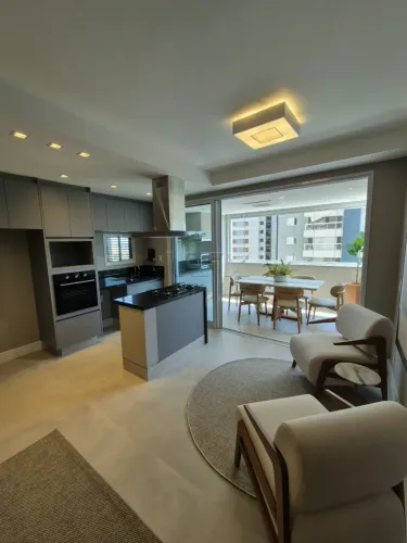 Apartamento / Venda - 2 quartos sendo suítes com varanda Gourmet / Residencial Thropos na