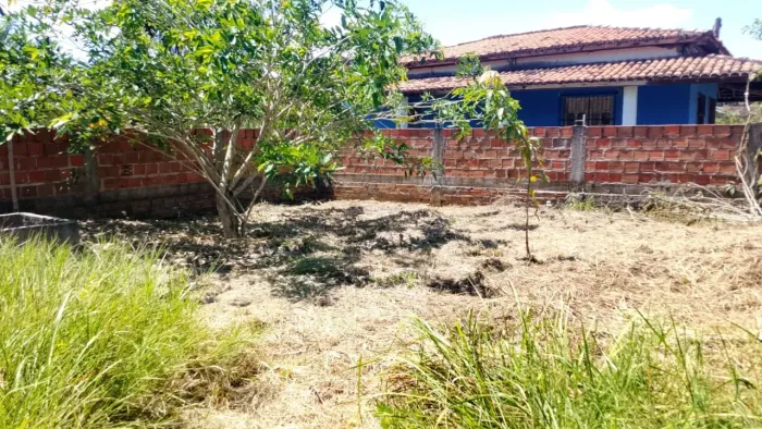 Terreno plano na ilha de Vera Cruz, Tairu. Bahia 200 da praia.