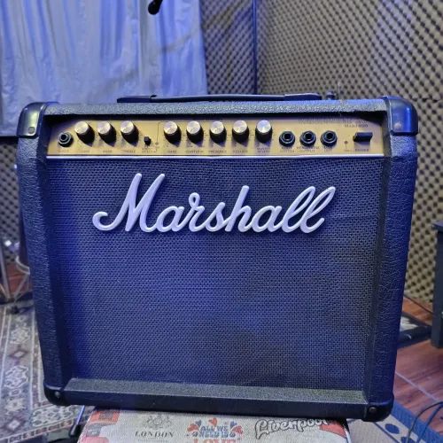 Amplificador Marshall Valvestate 8020