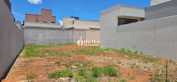 Terreno em Condomínio disponivel para venda no bairro Grand Ville em Uberlândia MG