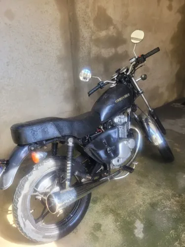 Suzuki intruder 125 06/07