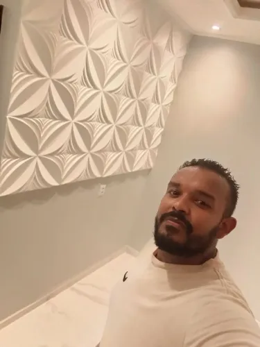 Instalação das placas de gesso 3D e Pintura Residencial