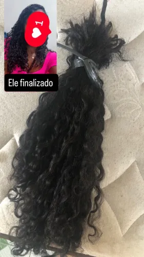 Cabelo cacheado humano 