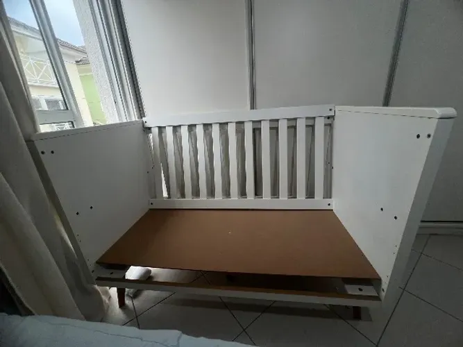 Vendo berço da marca Abracadabra 