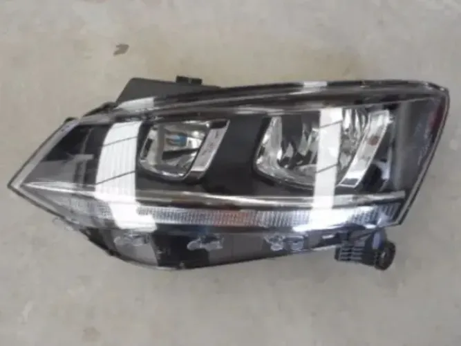 Farol Máscara Negra Esquerdo Fox 2015 2022