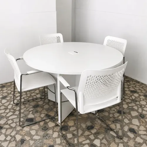 Mesa de Reunião Redonda 1,18m + 4 Cadeiras | Excelente Estado