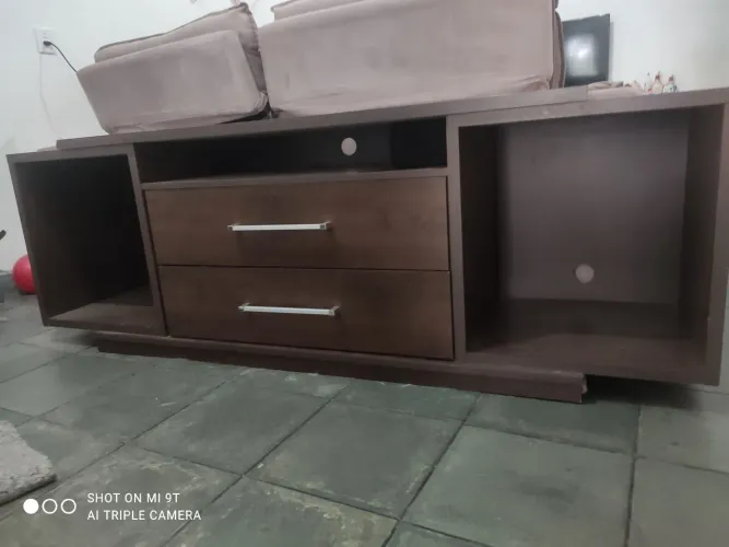 rack de sala em madeira, tem 1,90 de largura