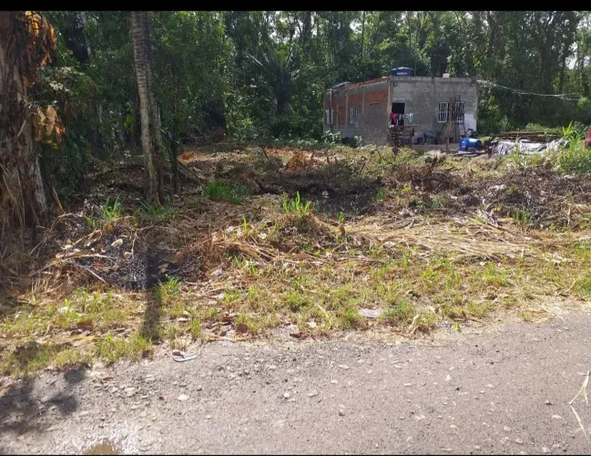 Vendo terreno no bairro Rio escuro próximo ao campo de futebol na rua irapuru