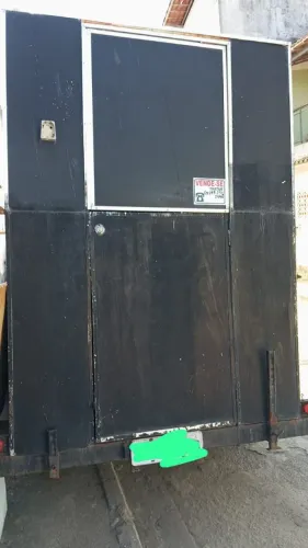 Vendo trailer todo completo. Tem certas coisas bobas para resolver.