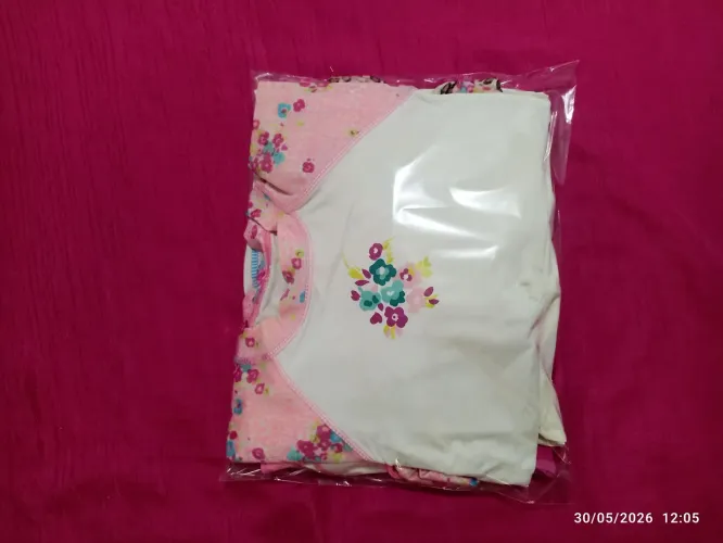Kit biquíni com blusa térmica bebê menina