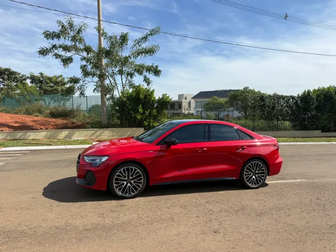Audi A3 Sed.perf. Black 2.0 TFSI S-tronic 2025