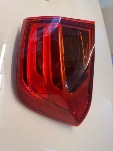 Lanterna Lateral Traseira Direita Bmw 320i 2.0 2013 A 2015 