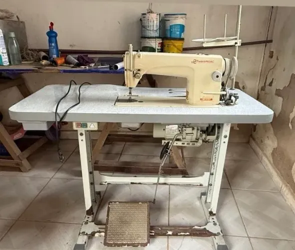Máquinas de Costura Industrial 