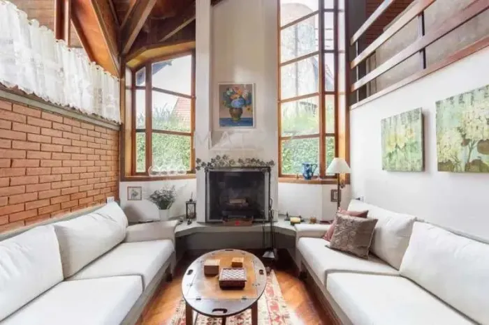 Casa em Condomínio : Sobrado / Residencial / Vale Encantado