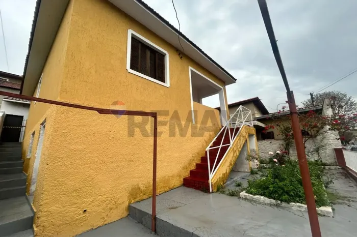 Casa para Locação com 2 dormitórios na região central  Mairiporã/SP