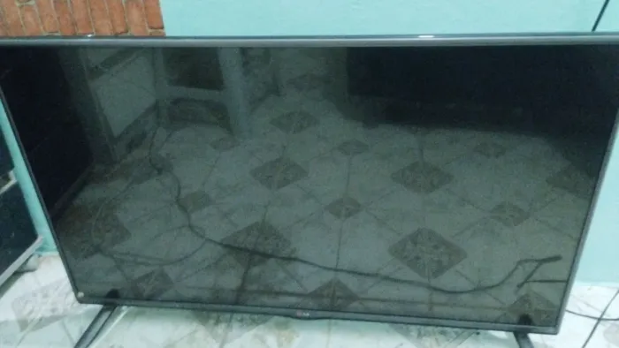 Tv Samsung 42 polegadas, leia a descrição !