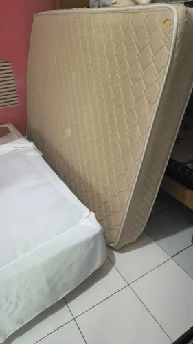 Cama box de casal usada 380,00