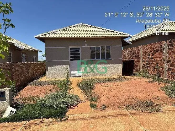 Casa com 2 dormitórios à venda, 44 m² por R$ 116.651,81 - Residencial Sylvio José Venturol