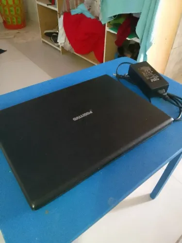 Notebook positivo ( não dá vídeo)