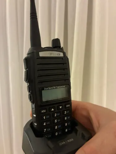 Rádio comunicado baofeng UV-82 dual band