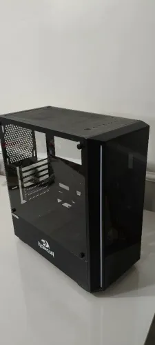 Gabinete Redragon + SSD Kingston 120G