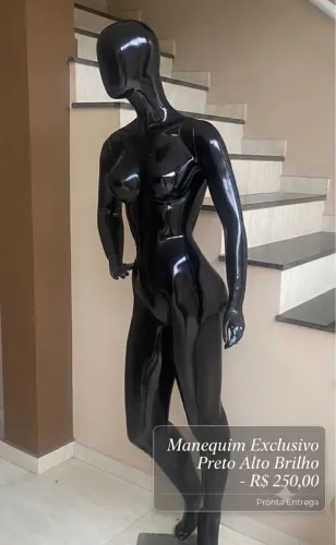 Manequim Preto Gloss