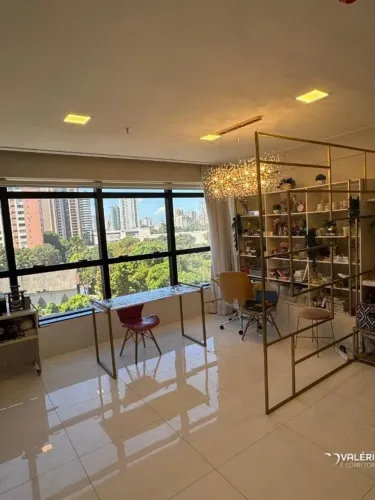 SALA COMERCUAL COM 34M² EM NAZARÉ