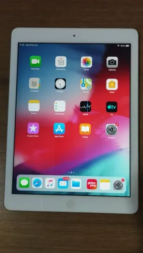 IPad Air 1a Geração 2013 A1475 - 9.7 - 23gb - Prata