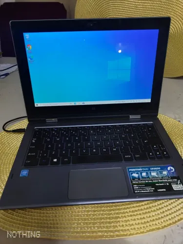 Notebook Tablet Positivo. 
