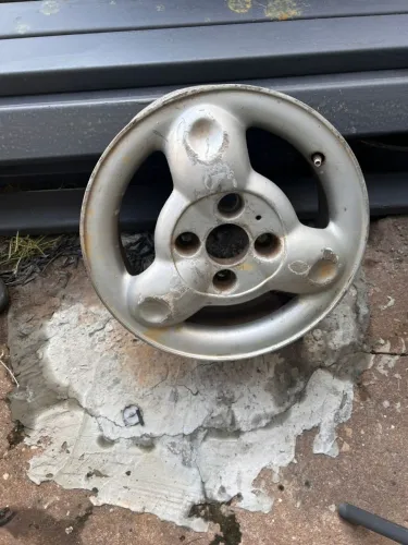 Duas rodas aro 13 para Corsa