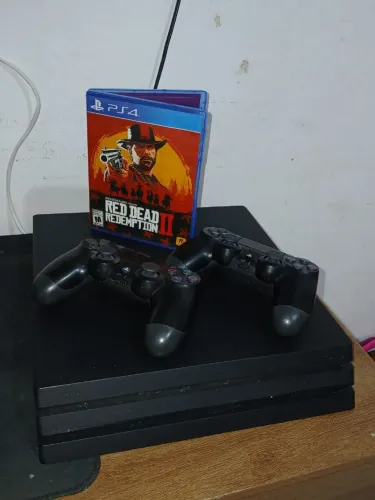 PS4 Pro | 1 Terabyte | 2 controles | 1 jogo